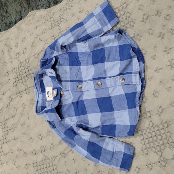 2 12-18 Month Flannels - Picture 4 of 4